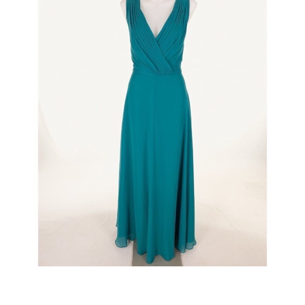 Gorgeous teal formal dress.